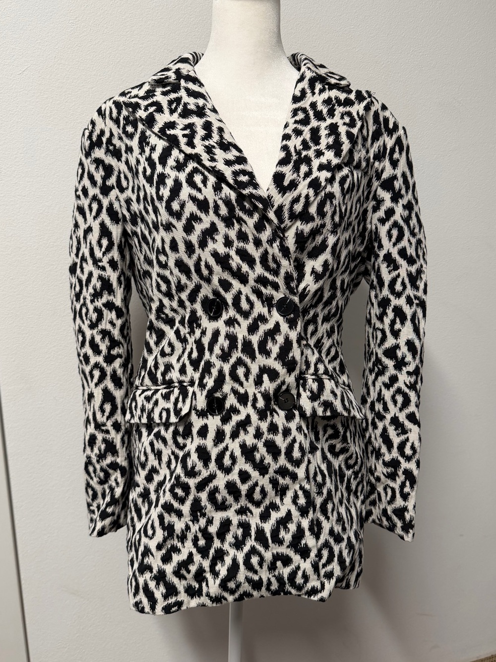 Forever 21 Black & White Leopard Print Double-Breasted Blazer Size Small